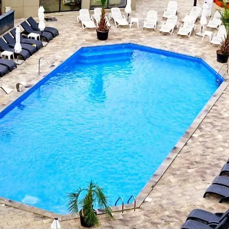 Turquoise In & Pool Mamaia Nord * Năvodari