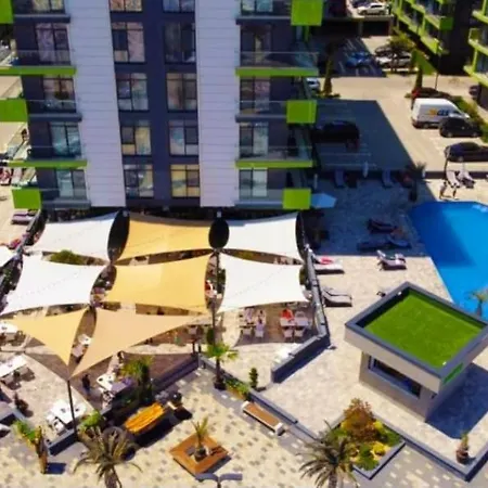 Turquoise In & Pool Mamaia Nord