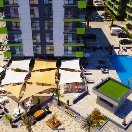 Turquoise In & Pool Mamaia Nord Apartment Navodari